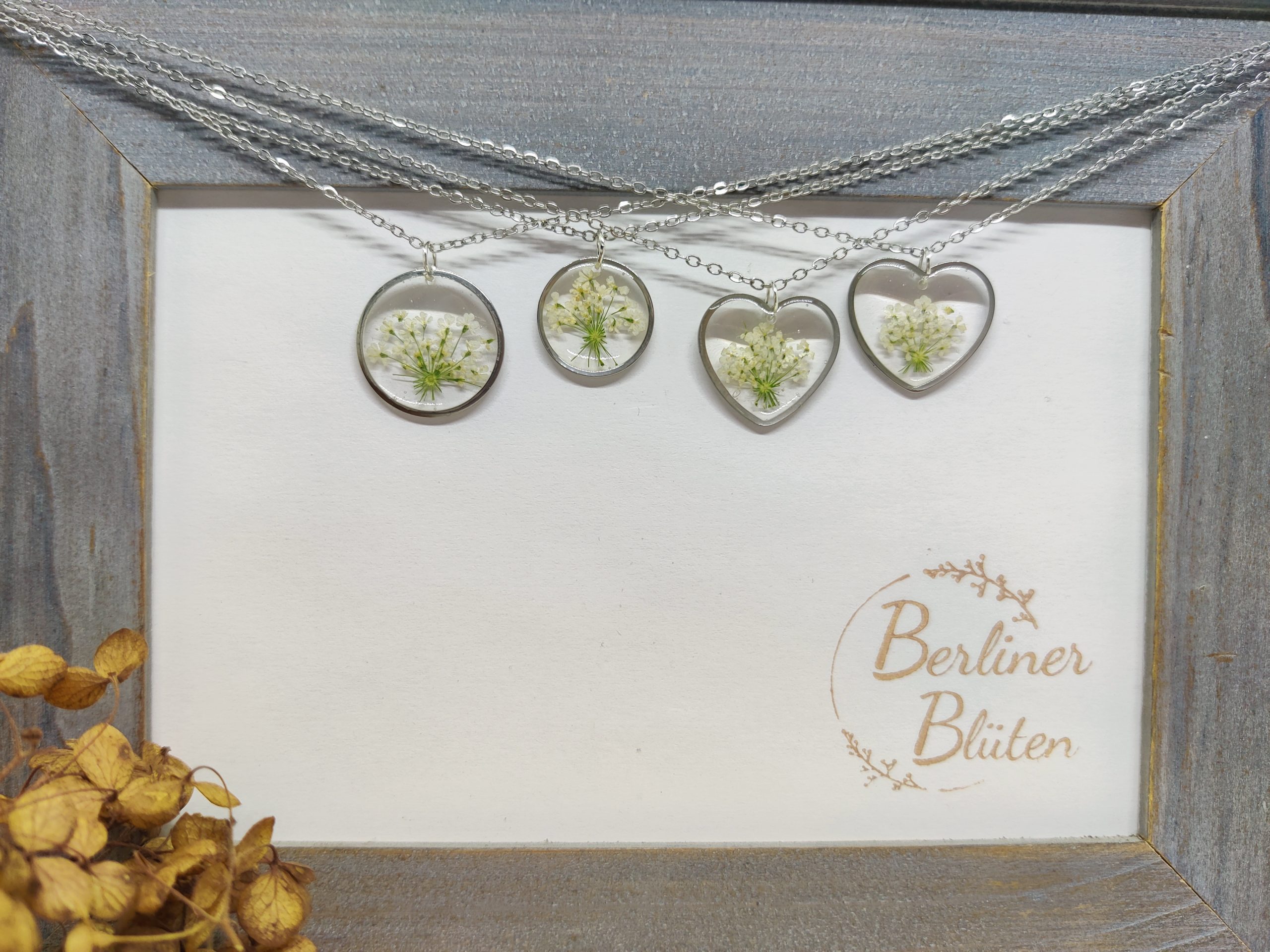 Mini Blumenstrauß Ketten transparent